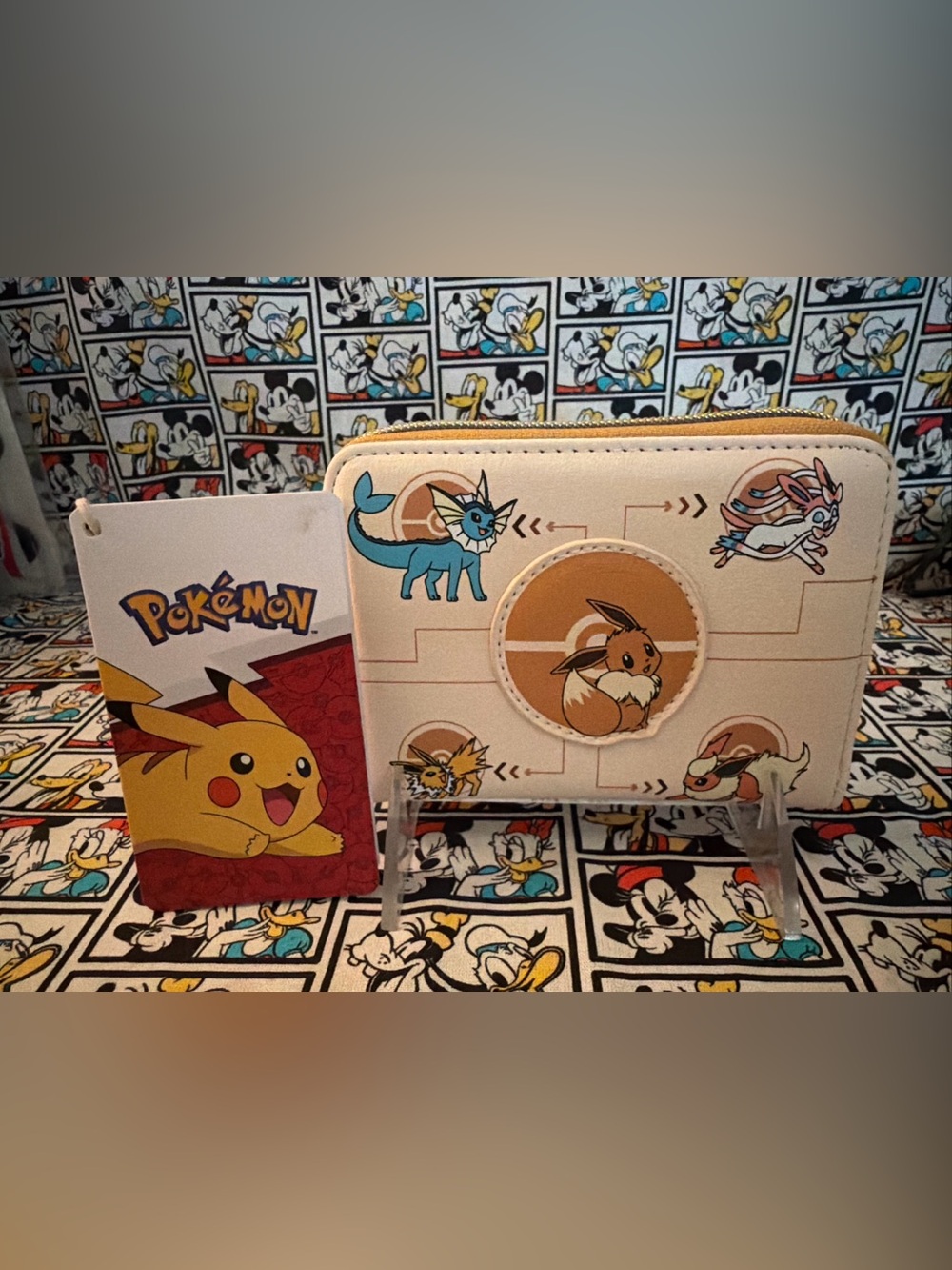 Pokemon Loungefly Eeveelutions Eevee Umbreon Sylveon Flareon Wallet 2026 NWT